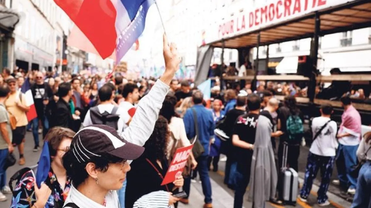 Macron’a yeni başbakan öfkesi