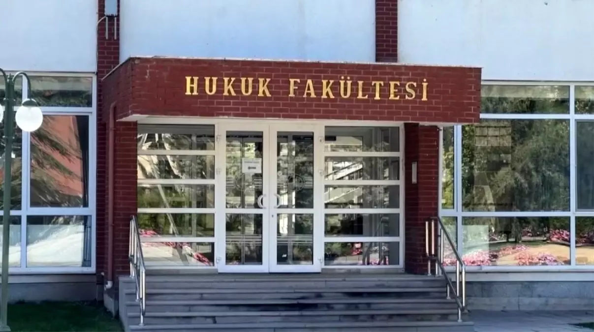Eskişehir’de Üniversite Öğrencisi Fenalaşarak Hayatını Kaybetti