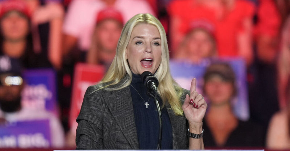 Trump, Gaetz’in çekilmesiyle Adalet Bakanlığı’na Pam Bondi’yi aday gösterdi