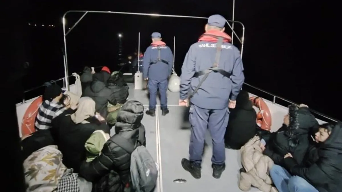 Muğla açıklarında 22 düzensiz göçmen yakalandı